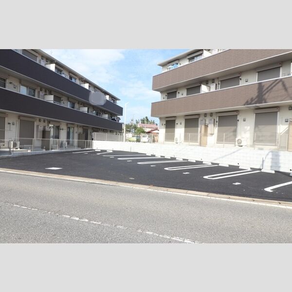 駐車場 (駐車場)