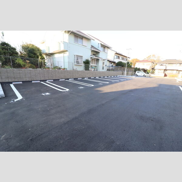 駐車場 (駐車場)