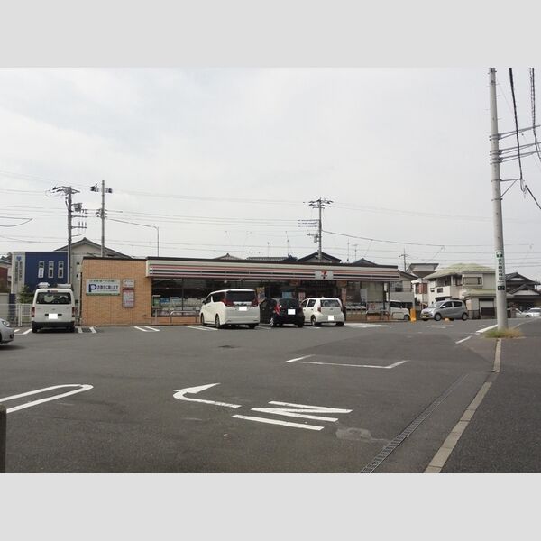 現地周辺 (セブンイレブン千葉桜木8丁目店(562m))