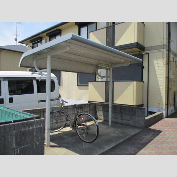 現地周辺 (駐輪場)