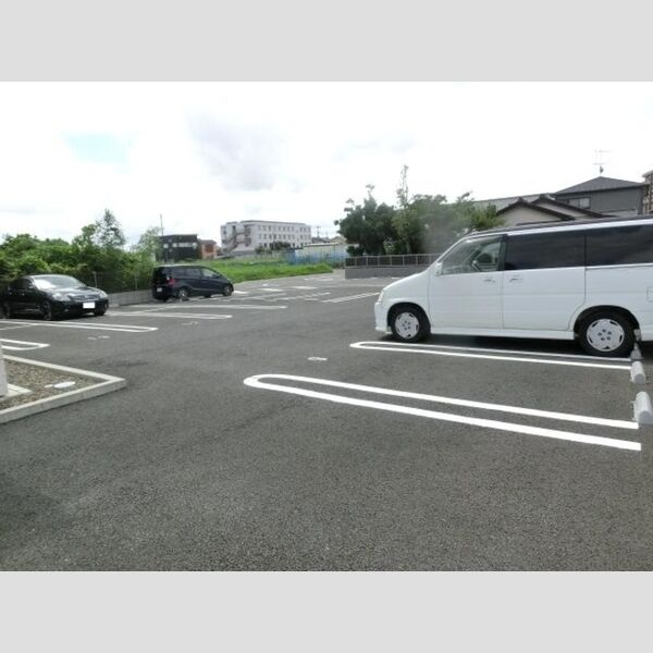 駐車場 (駐車場)