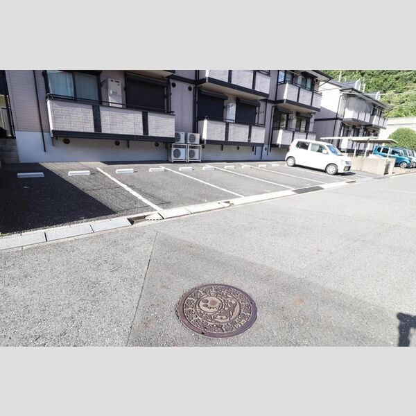 駐車場 (駐車場)