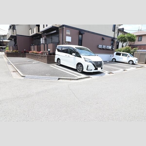 駐車場 (駐車場)