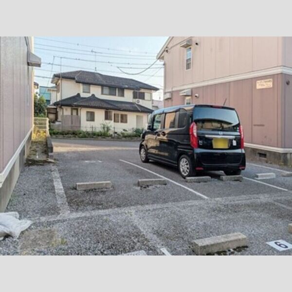 駐車場 (駐車場)