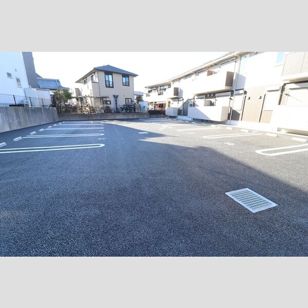 駐車場 (駐車場)