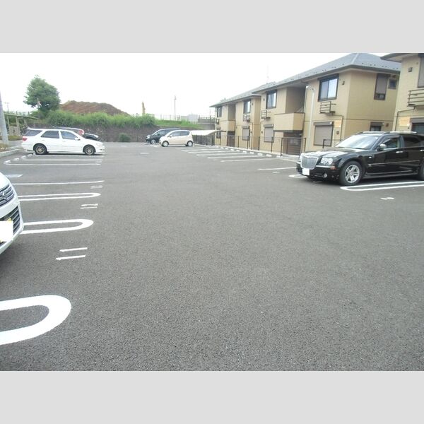 駐車場 (駐車場)