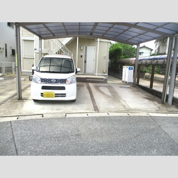 駐車場 (駐車場)