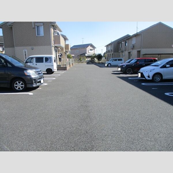 駐車場 (駐車場)