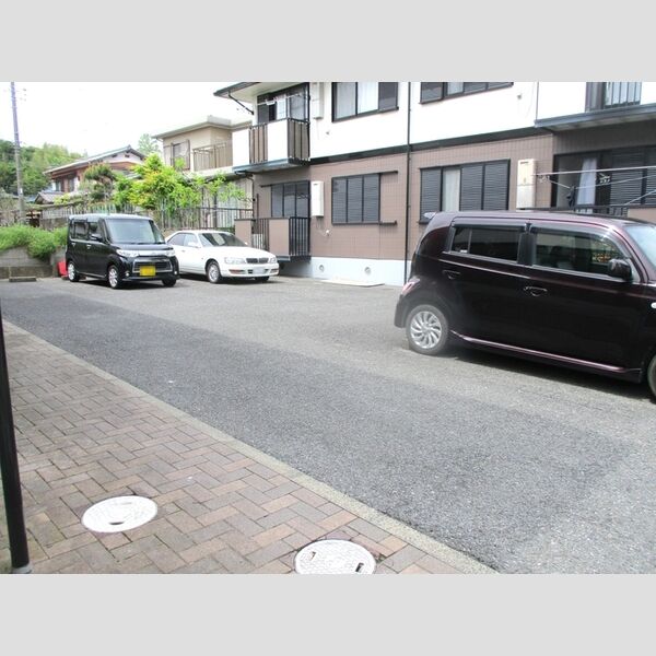 駐車場 (駐車場)