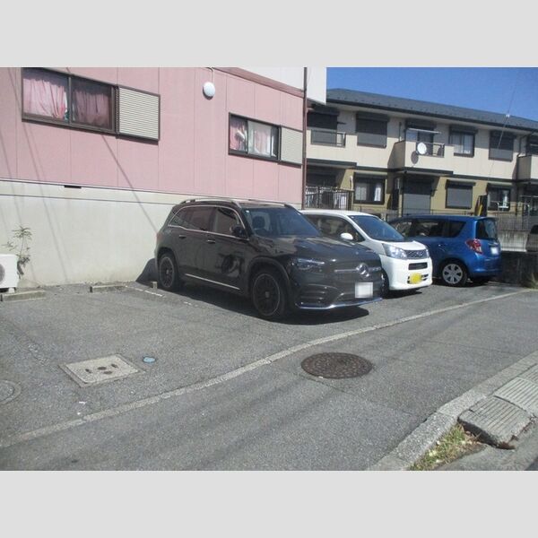 駐車場 (駐車場)