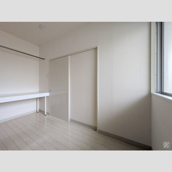 その他 (洋室)