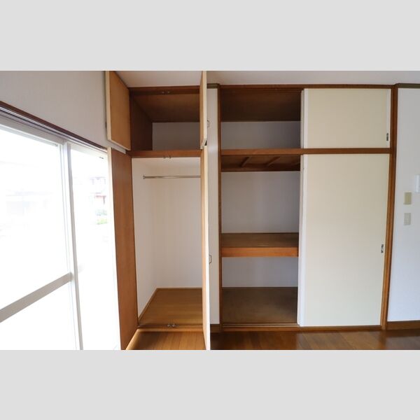 収納 (クローゼット・物入)