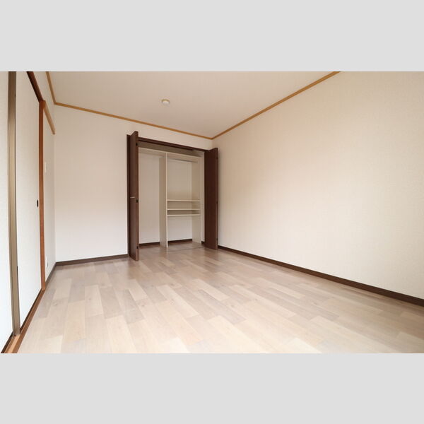 その他 (洋室)