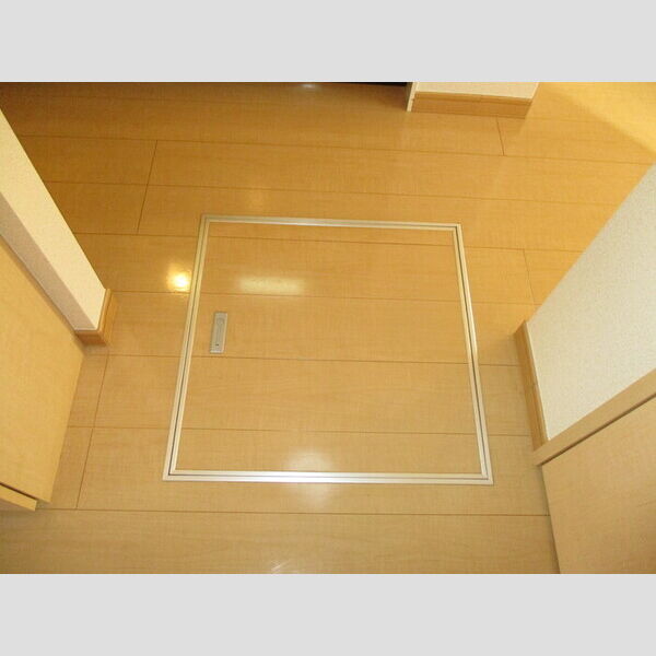 その他 (床下収納)