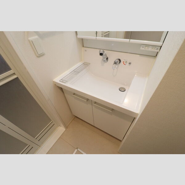 洗面所 (洗髪洗面化粧台)