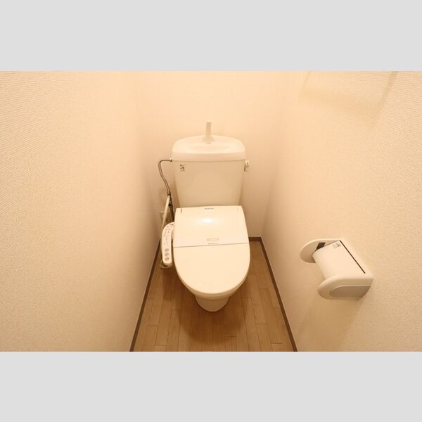 トイレ (温水洗浄暖房便座)