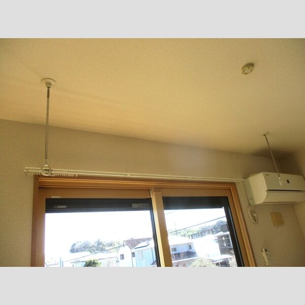 その他 (室内物干し)