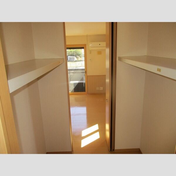 収納 (クローゼット)