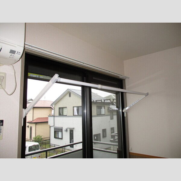 その他設備 (室内物干し)