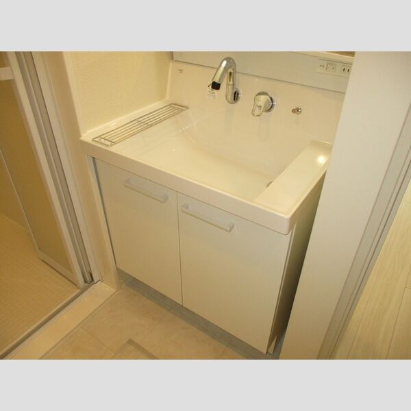 洗面所 (洗髪洗面化粧台)