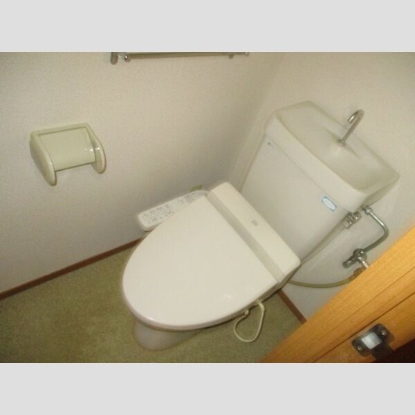 トイレ (トイレ)