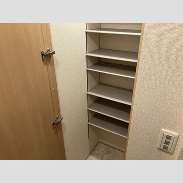 収納 (シューズクローク)