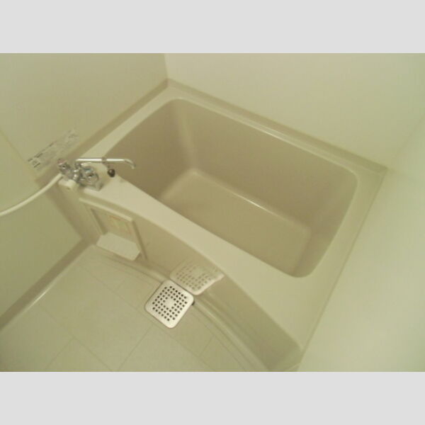 バス (202(浴室))