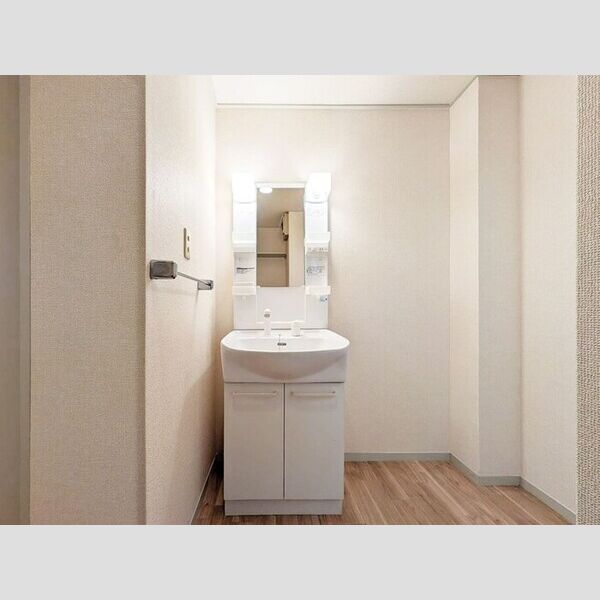 洗面所 (洗髪洗面化粧台)