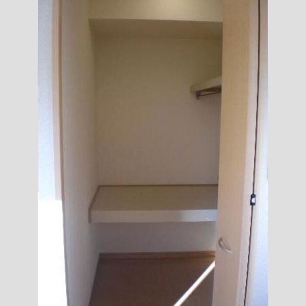 収納 (ウォークインクローゼット)