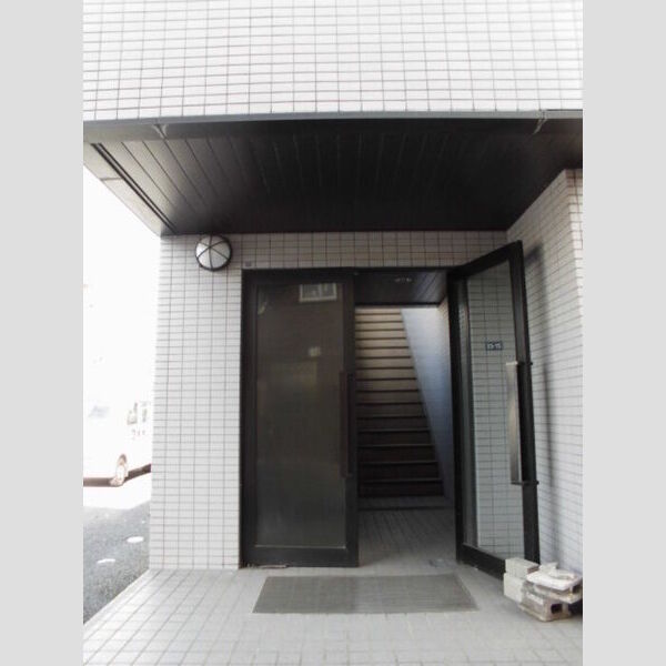 エントランス (エントランス)