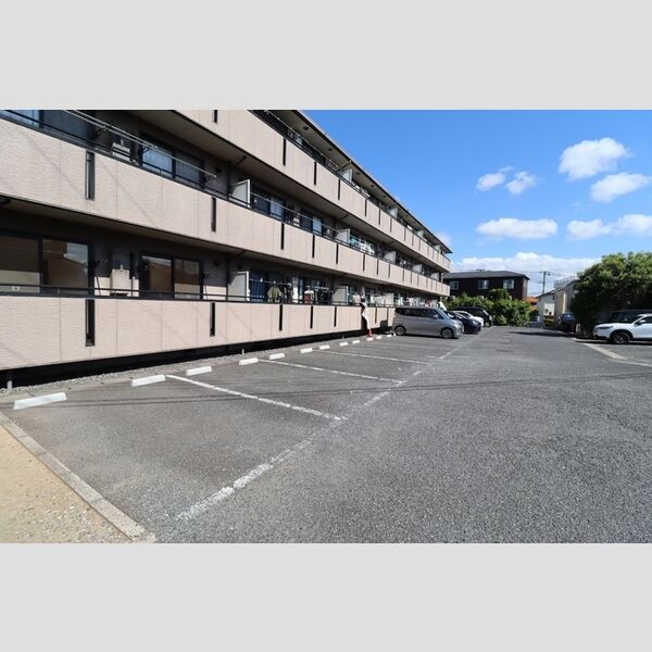 駐車場 (駐車場)