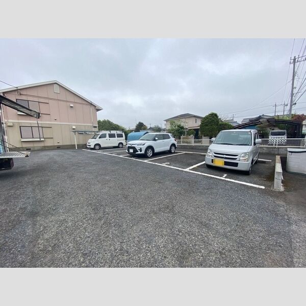 駐車場 (駐車場)