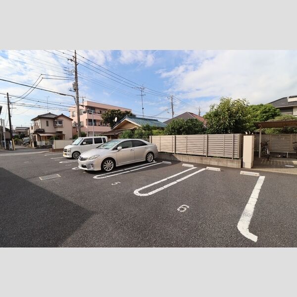 駐車場 (駐車場)