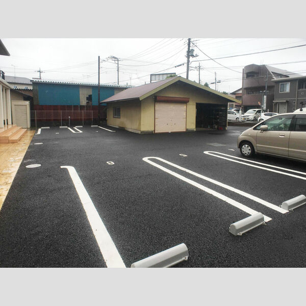 駐車場 (駐車場)