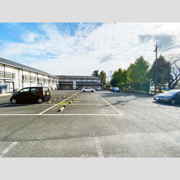 駐車場 (駐車場)