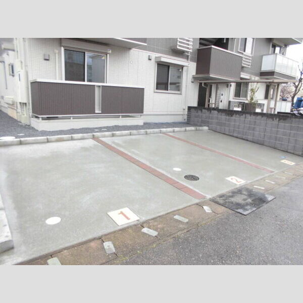 駐車場 (駐車場)