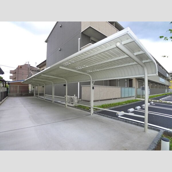 現地周辺 (駐輪場)