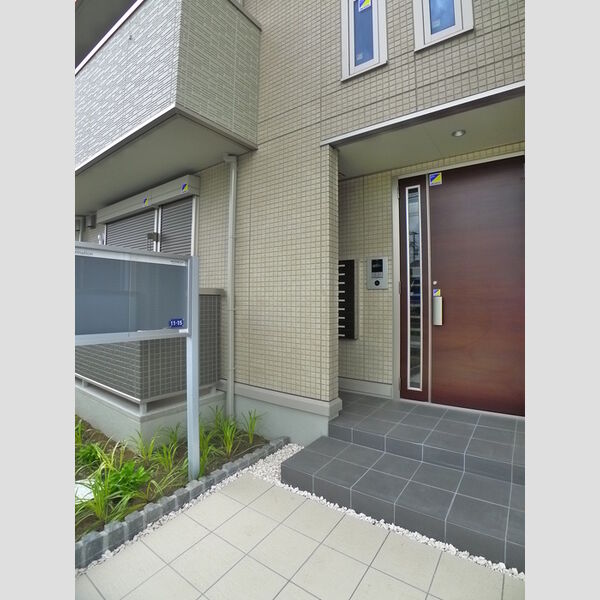 エントランス (エントランス)