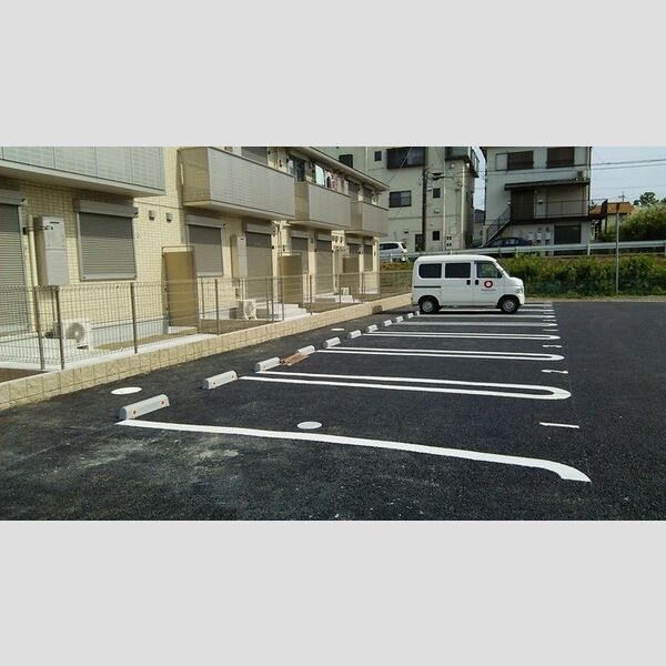駐車場 (駐車場)