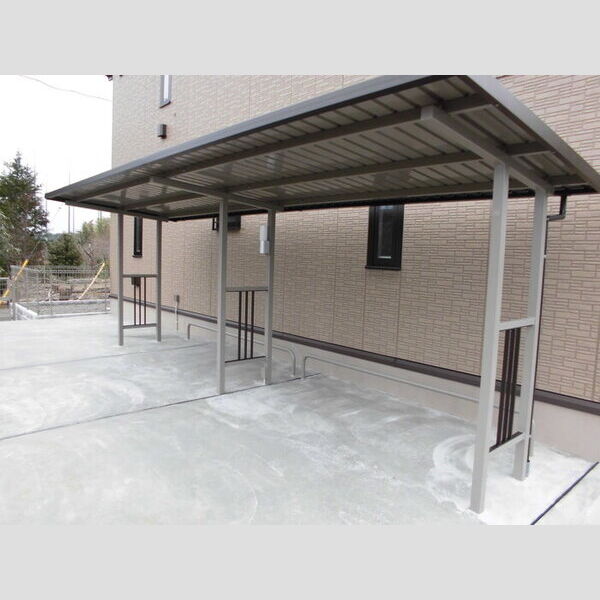 現地周辺 (駐輪場)