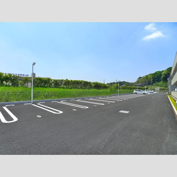 駐車場 (駐車場)
