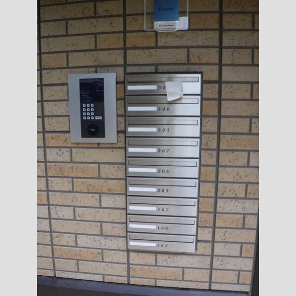 エントランス (オートロック、集合ポスト)