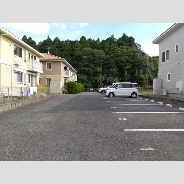 駐車場 (駐車場)