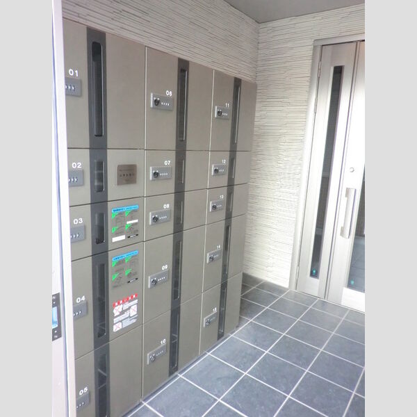 現地周辺 (宅配BOX)