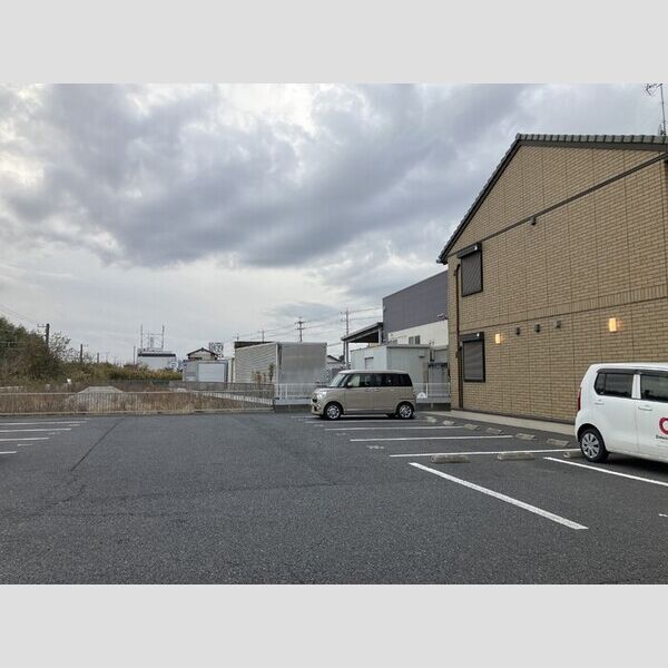 駐車場 (駐車場)