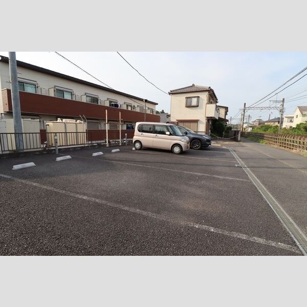 駐車場 (駐車場)