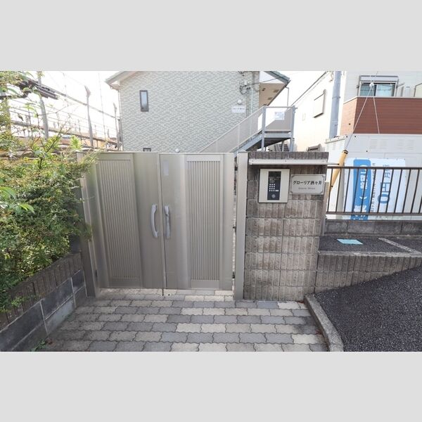 エントランス (エントランス)