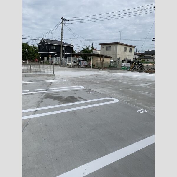 駐車場 (駐車場)