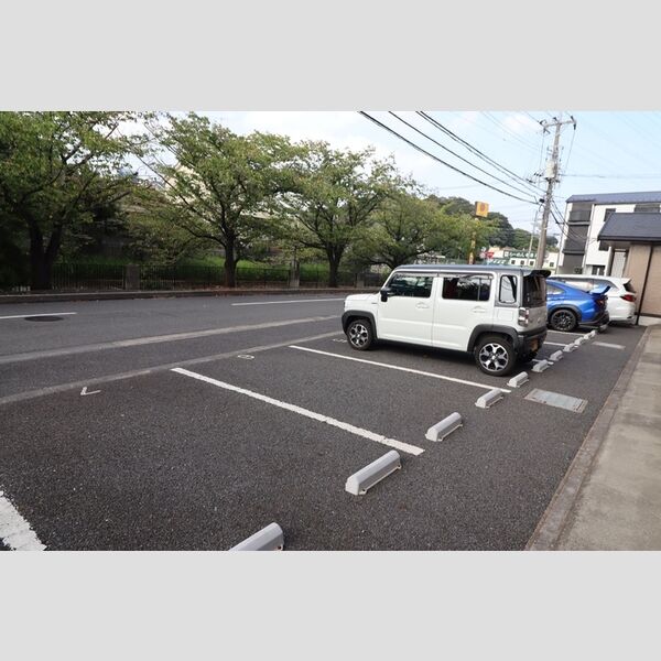 駐車場 (駐車場)