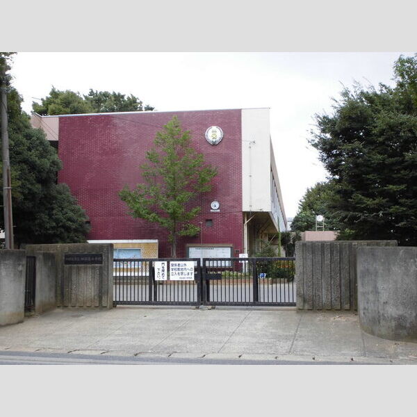 現地周辺 (四街道小学校)